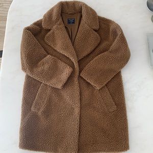 A&F brown mid-length teddy coat, size Medium